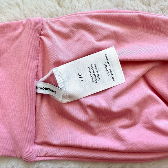 NEW!!! We Wore What women bikini top size L with chain Retail 125$ - Picture 5 of 7